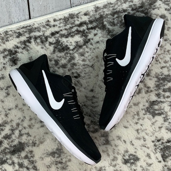wmns nike flex 2017